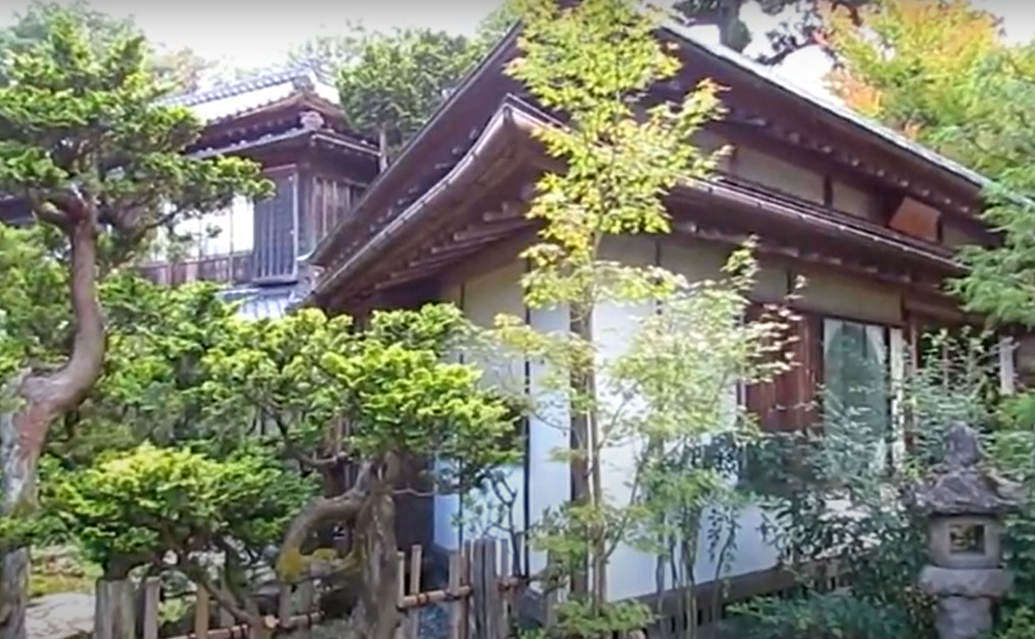 Cherry Tomato. 4 Hours Charter Transfer Within The City. Niigata City (with Invisible Tour Guide Service On Demand)