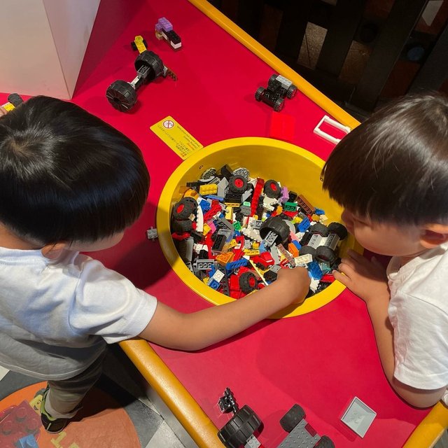 Osaka Legoland Discovery Center Admission Ticket with 1Way Door to Door Shared Transfer + Welcome Suica Card (2up)