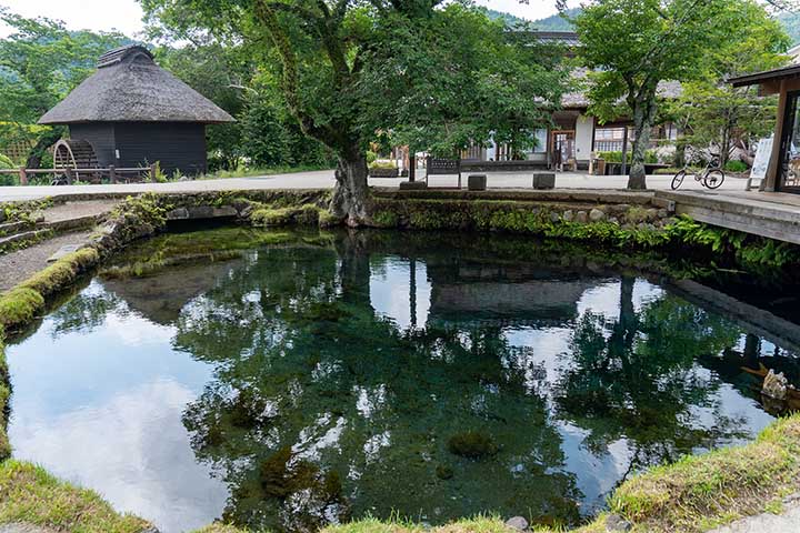 2D1N Mount Fuji area Fuji Oshino Hakkai Village & Fujikyu Highland Amusement Park by Highway Bus &  Local Bus. (Self-guided Tour)